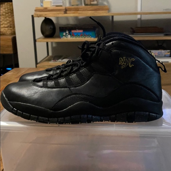 “2016 Jordan 10 NYC” - Picture 3 of 6